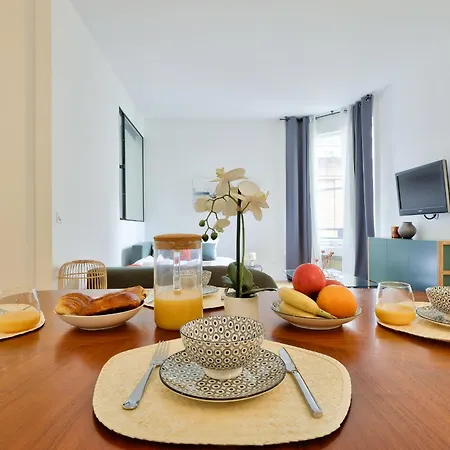 Splendid In The Heart Of The Chic 16th Apartment *